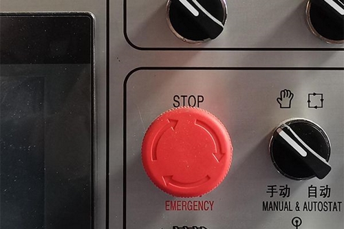 Botón de parada de emergencia